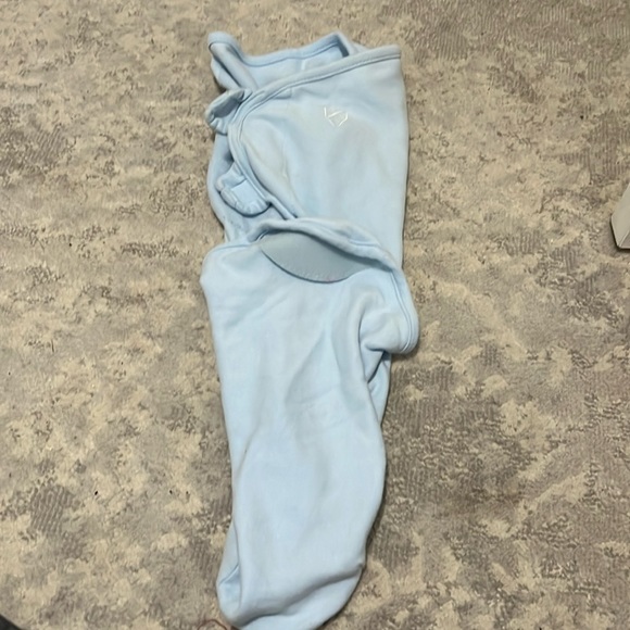 Swaddle me Size Large Blue - Picture 2 of 4